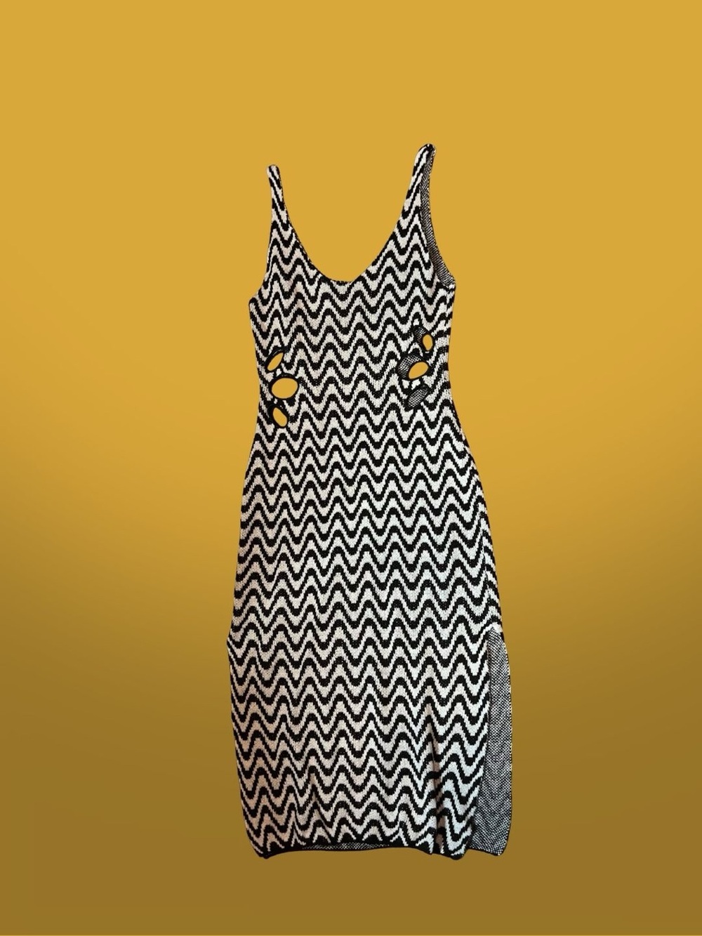 Divided Black and White Zigzag Midi Dress